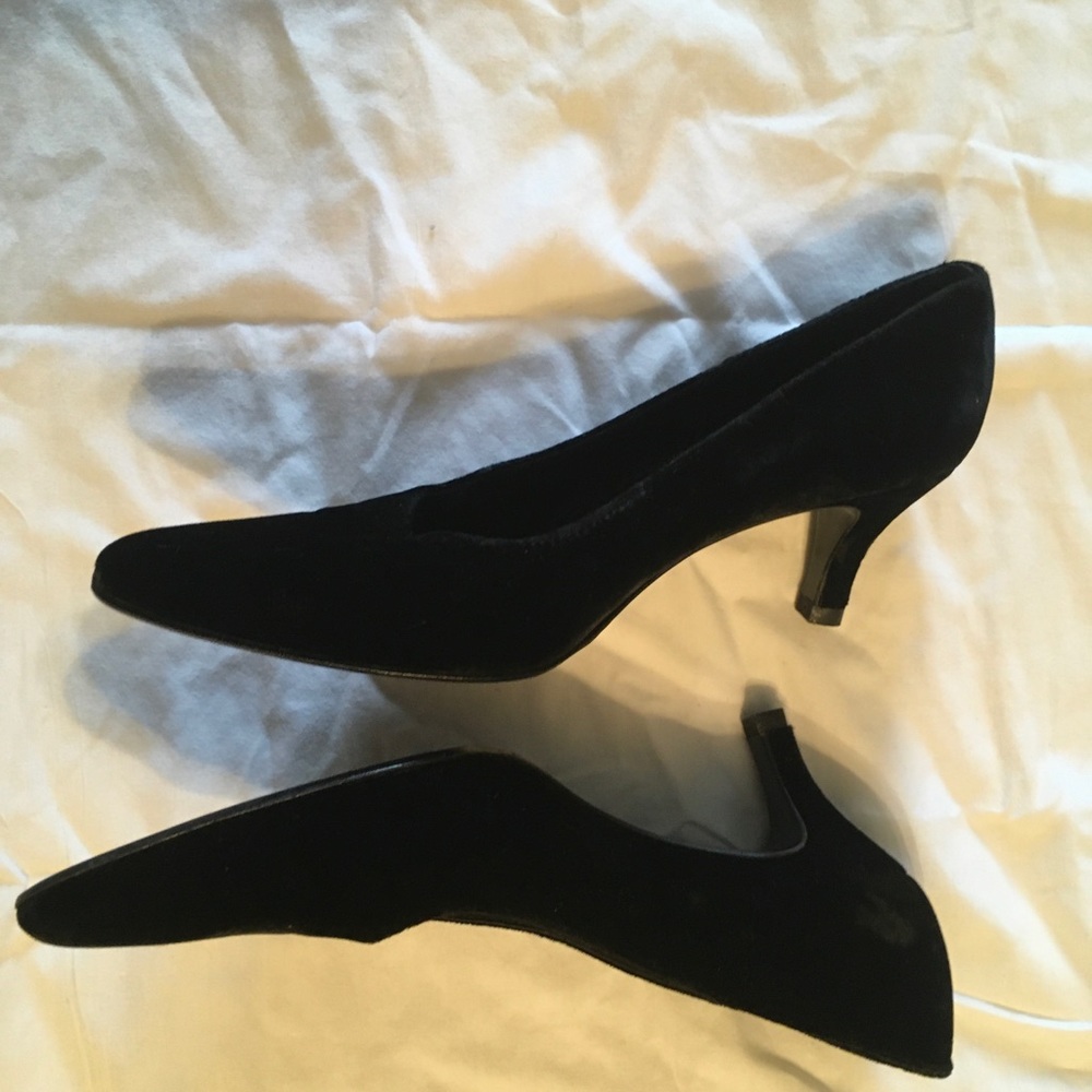 Lauren Ralph Lauren Abbot Black Velvet Pointed Heels - Size 9 - Picture 5 of 12